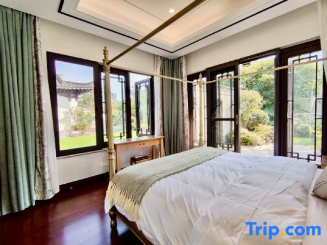 3 Bedrooms Villa