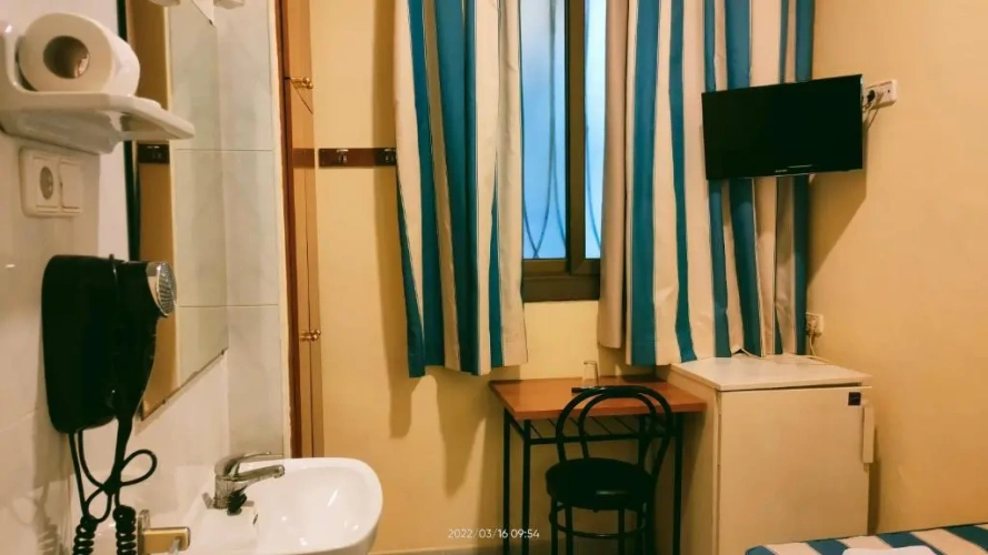 Standard Single room