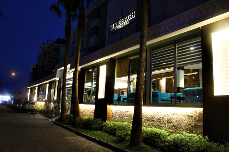 Sun Beach Park & Spa - Side