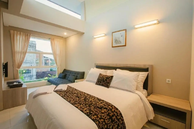 Suite with balcony