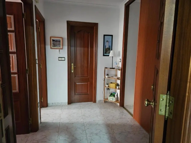 3 Bedrooms Apartment
