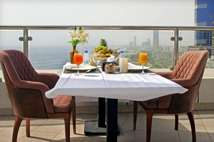 Seafront Luxury Suites