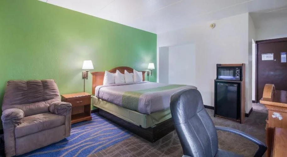 Motel 6 Dickinson