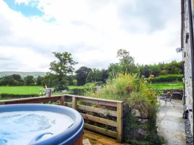 Ty Mawr Cottage
