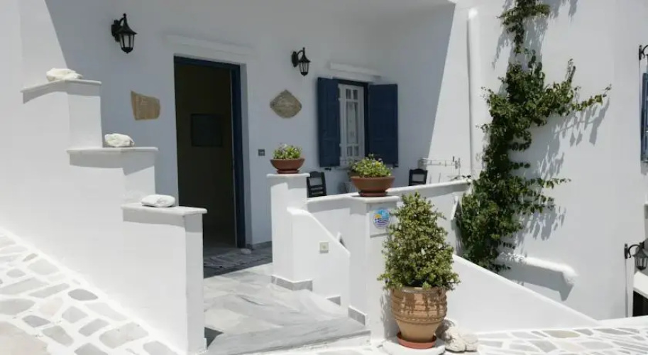 Studios Eleni I