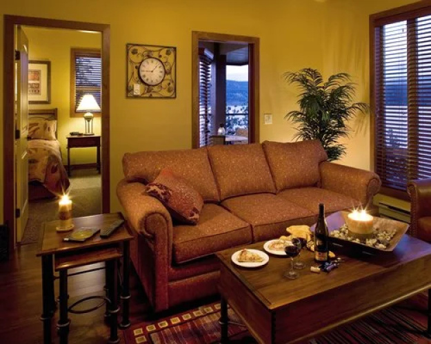 Pointe Beach Villas, Kelowna, Canada