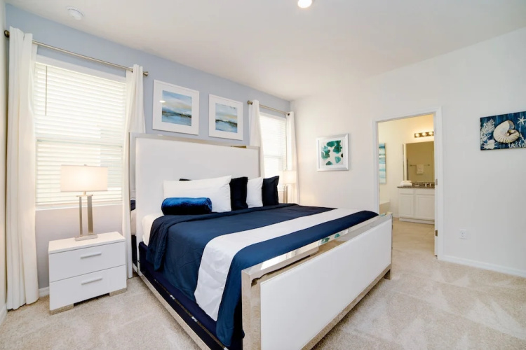 5 Bdrm Solterra New Home