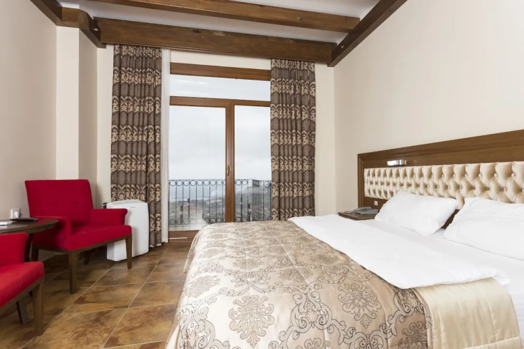 Egelia Imroz Otel