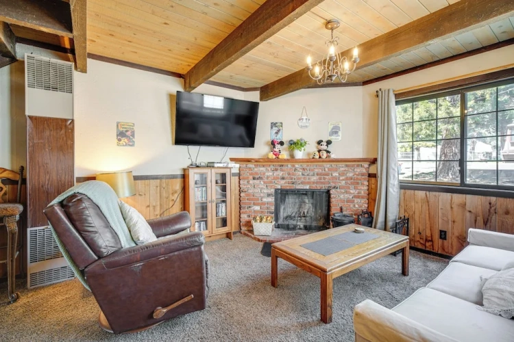 2 Bedrooms Cottage