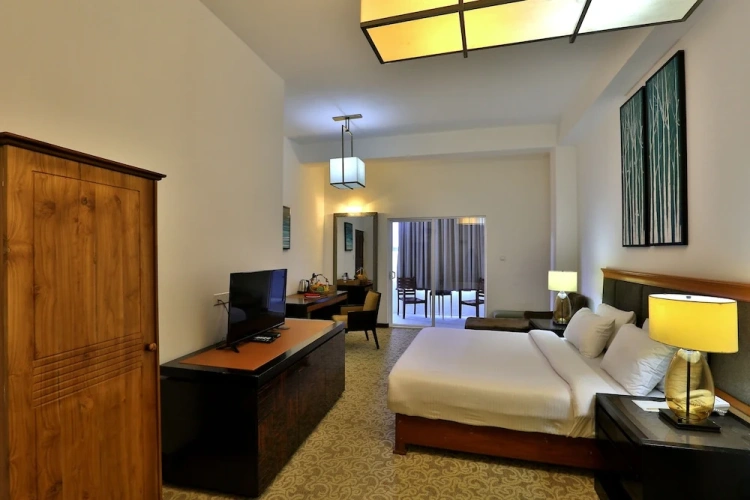 Standard Triple room