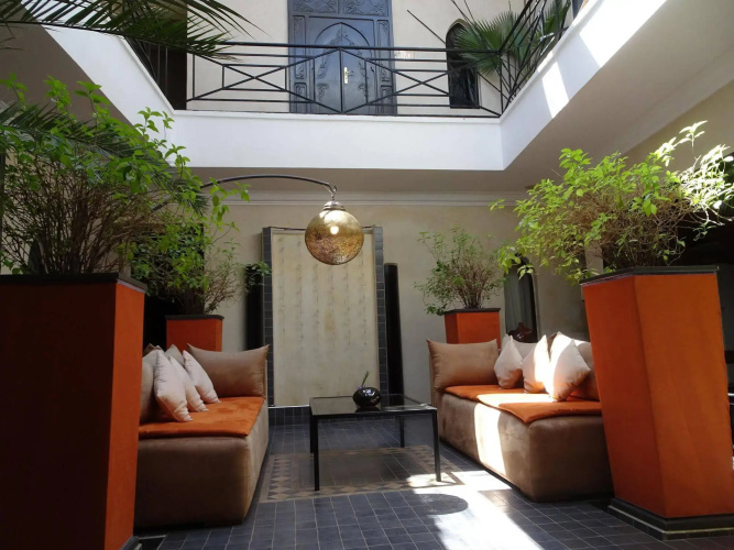 Riad Pierres et Saveurs soleil