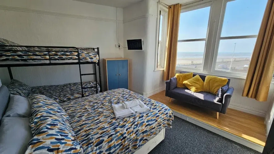 Standard Quadruple room with sea view