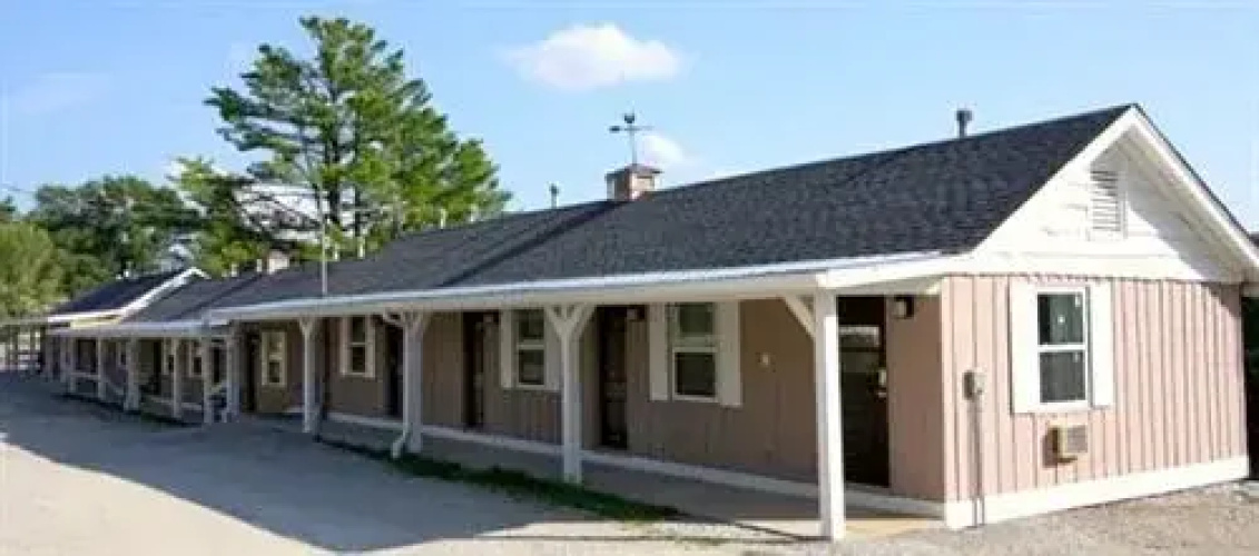 The Orchard Hill Inn