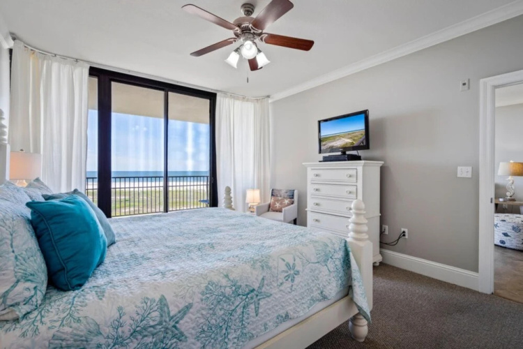 520 Holiday Isle 520 by ACP