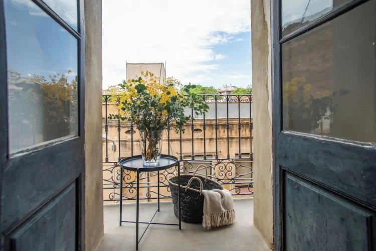3 Bedrooms Apartment with balcony