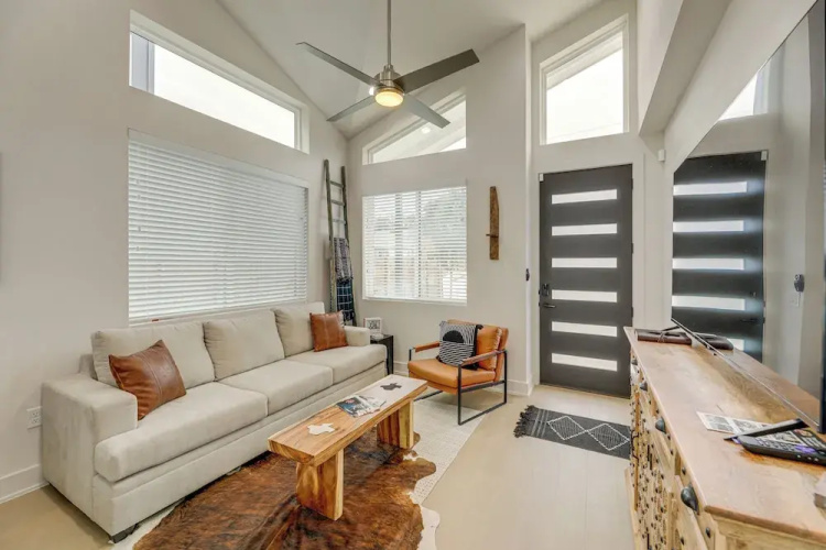 Modern Austin Retreat w/ Heated Cowboy Pool!