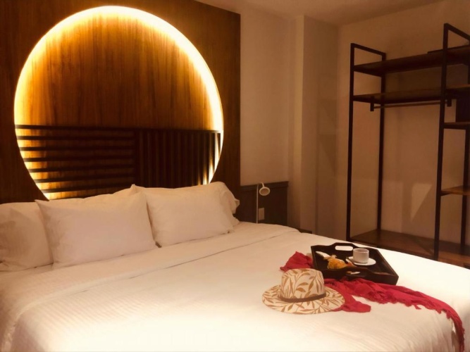 1 Bedroom Suite