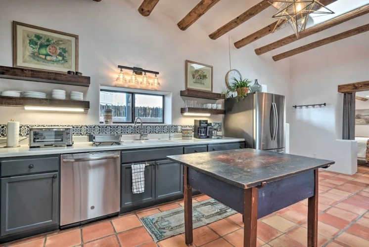 3 Bedrooms Cottage