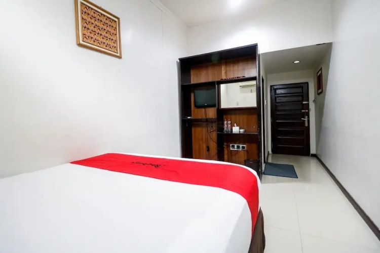 RedDoorz Plus @ Banjarmasin Tengah