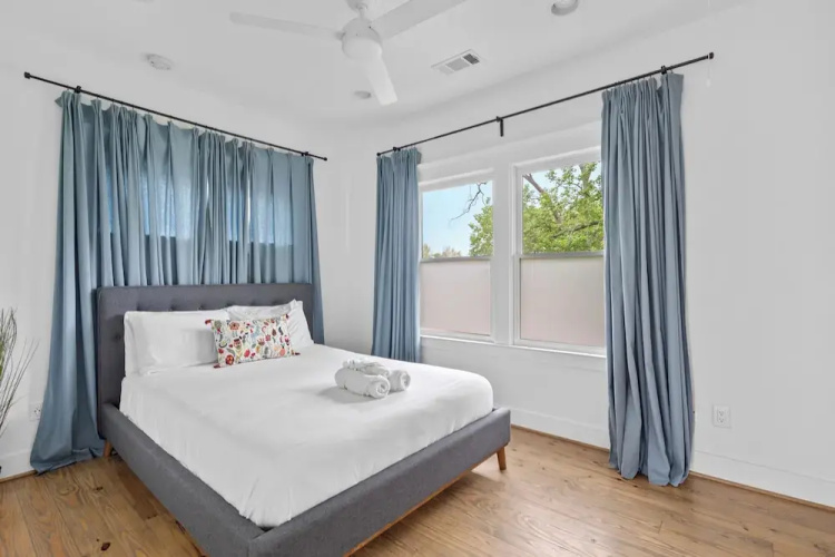 Wonderful Getaway 1BR with Balcony Views