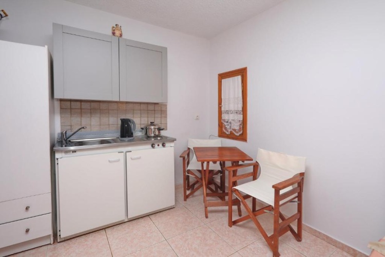 Basement Apartment with view