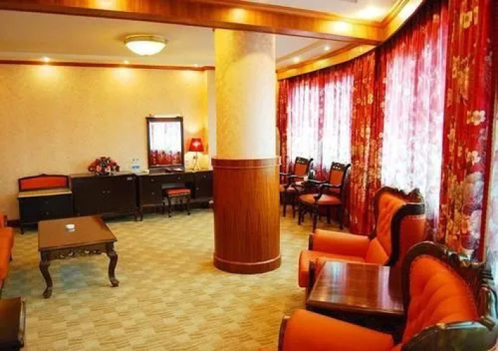 Huaxia Hotel