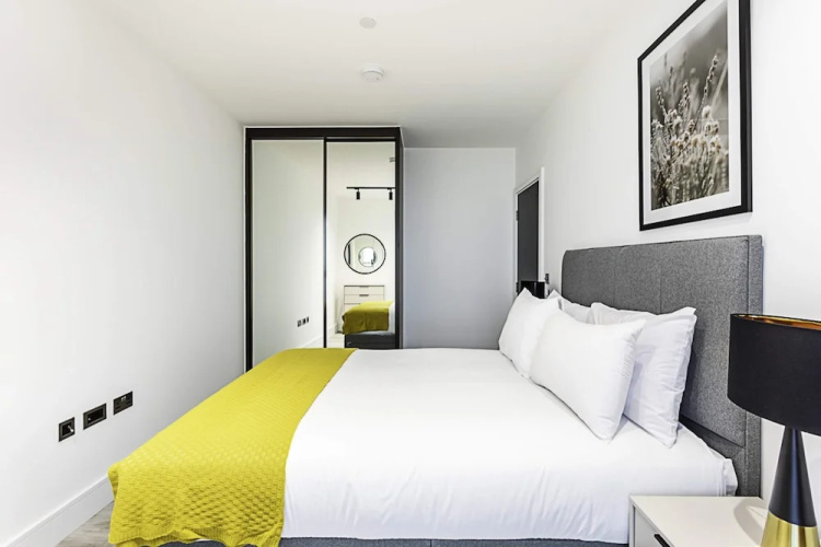 Icon Tower Flat VII