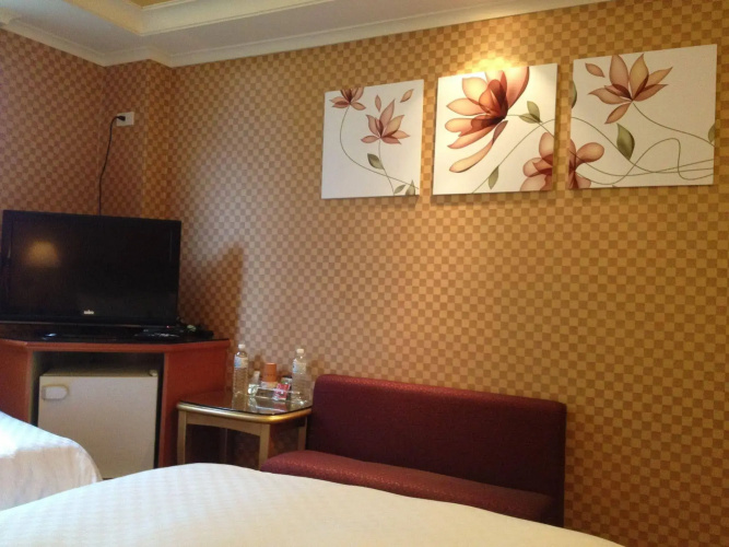 Good Life Hotel