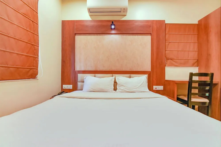 Fabhotel Dream Plaza