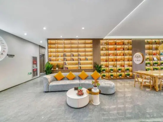 Feronia Hotel