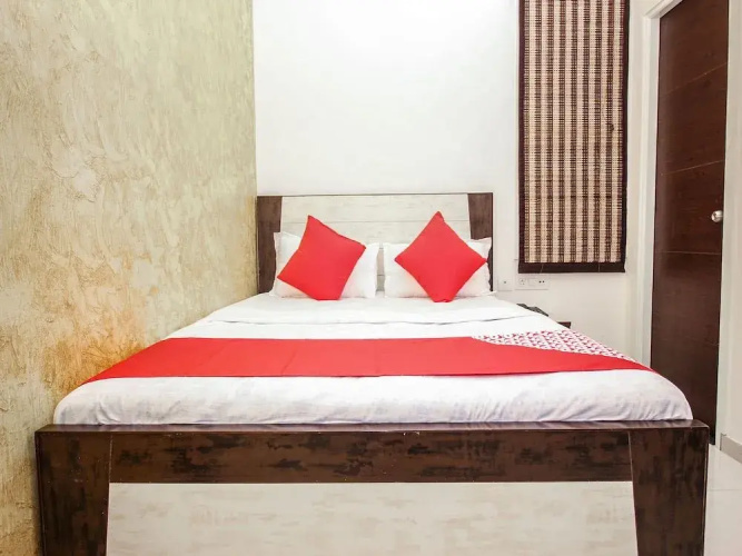 OYO 14891 Madhav Villa