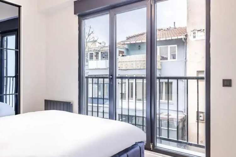 Comfy Flat In Sisli With Central Location