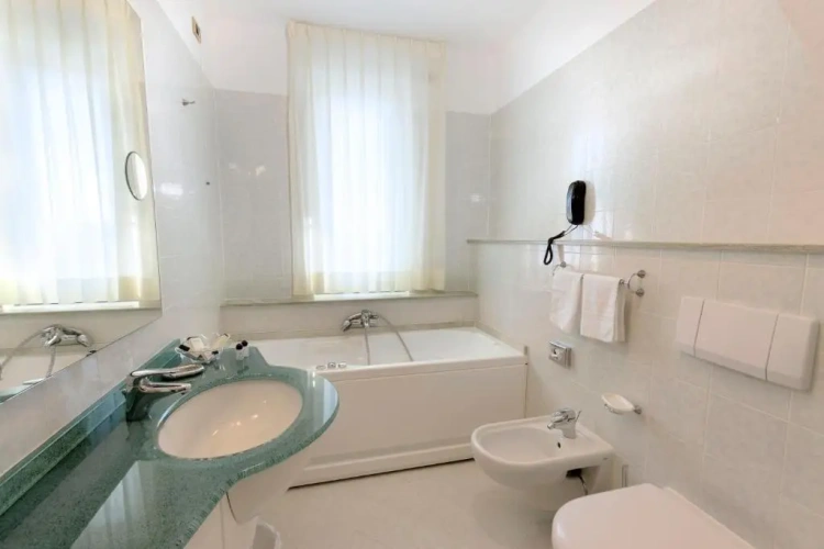 Suite with balcony and with view