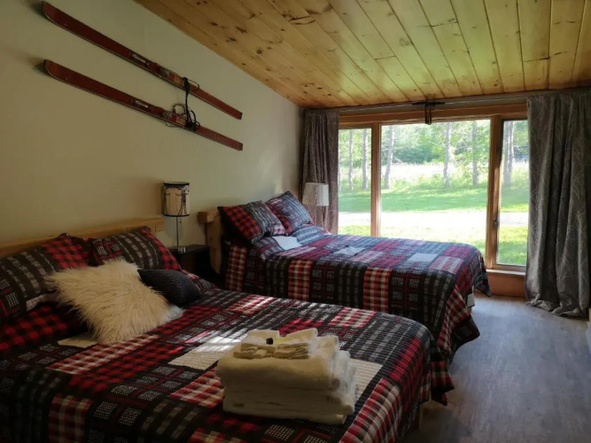 Crabbe Mountain Inn