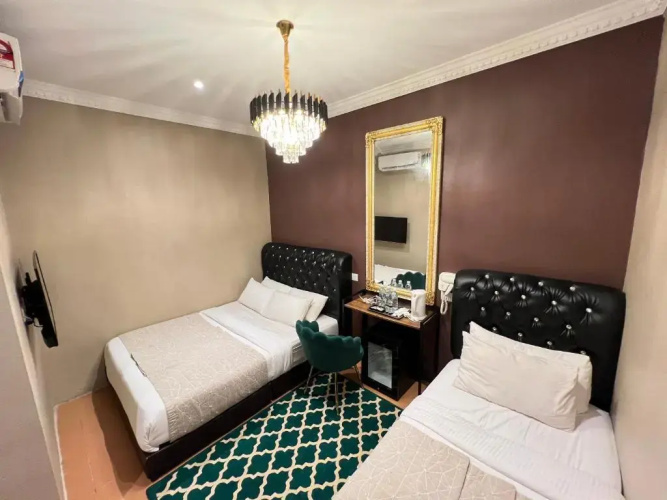 Ghazrin's Garuda Hotel