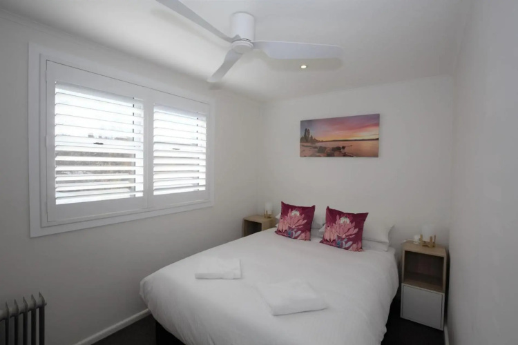 46 Banjo Patterson Crescent