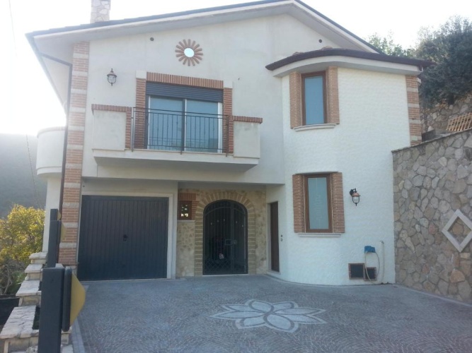 2 Bedrooms Cottage