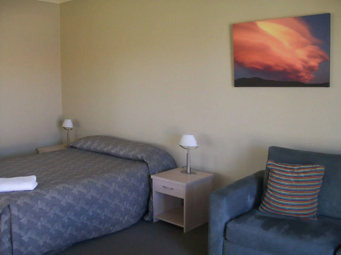 Sierra Motel