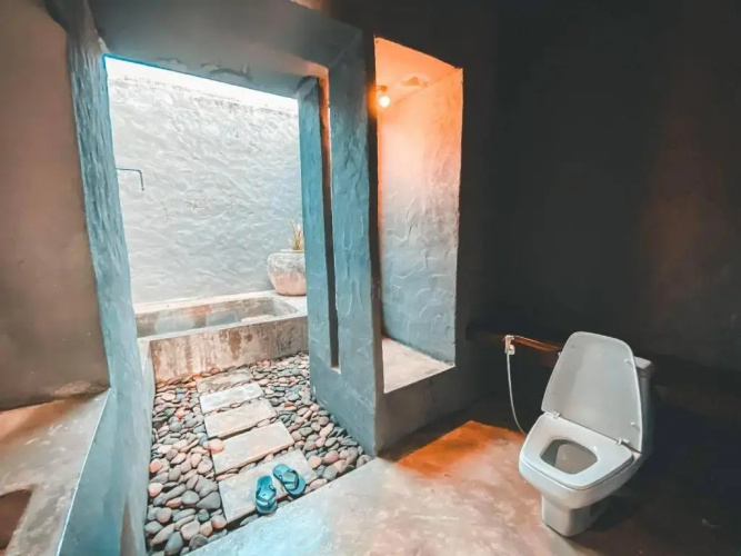 Avartarn Miracles Hotel
