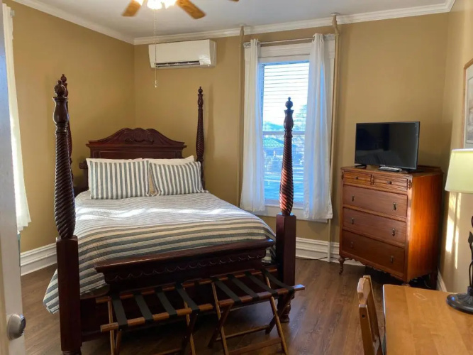 1898 Waverly Inn