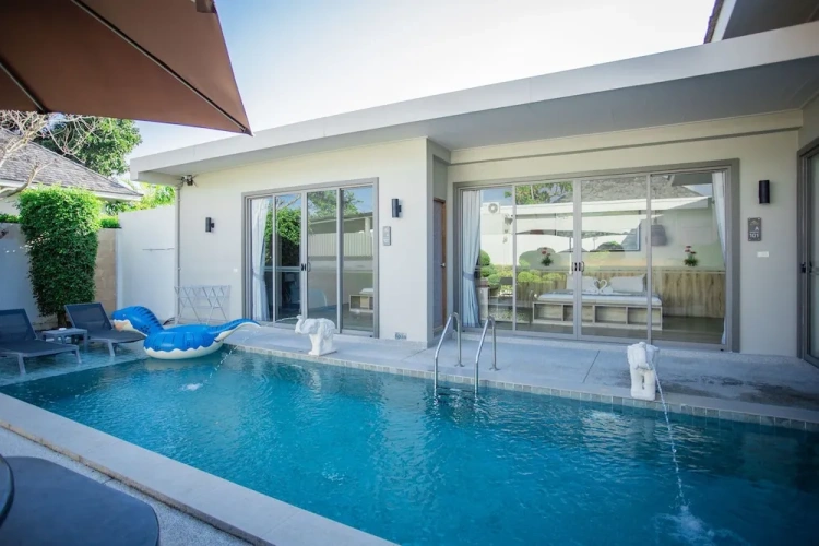 2 Bedrooms Villa