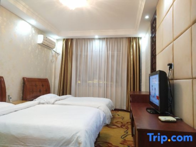 Triple Suite