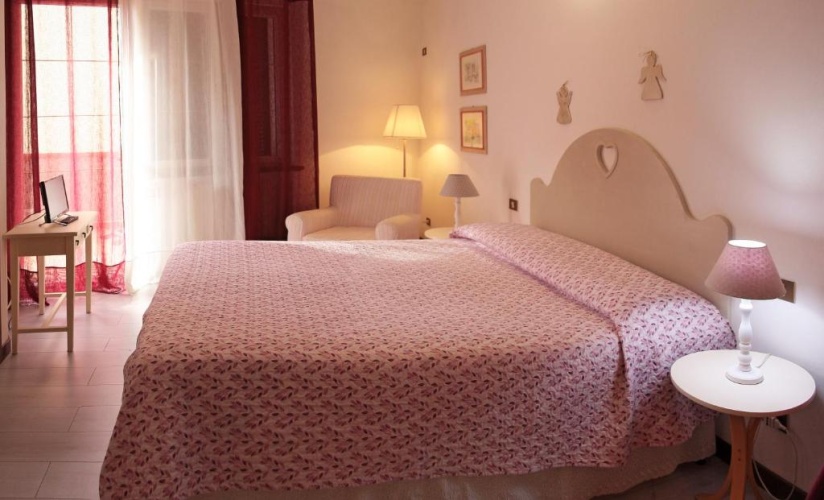 Standard Triple room with balcony