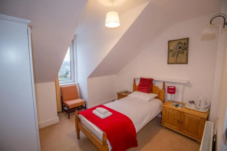 Standard Single room