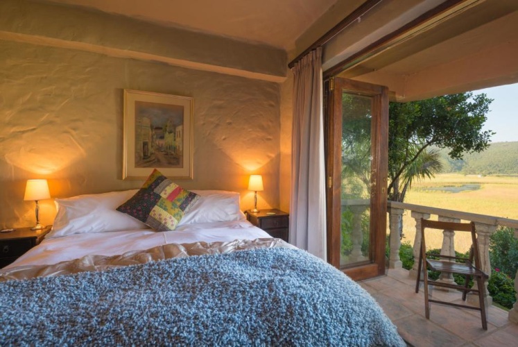 Standard Double room with lake view
