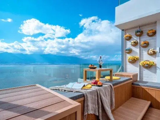 Dali South Holiday Villa