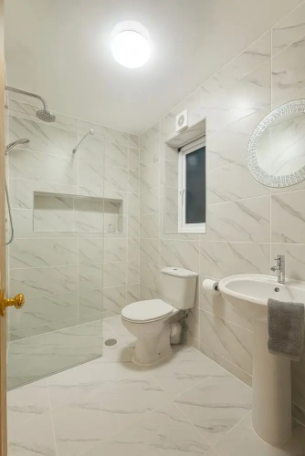 Prime 4BR Reading House & Free Parking