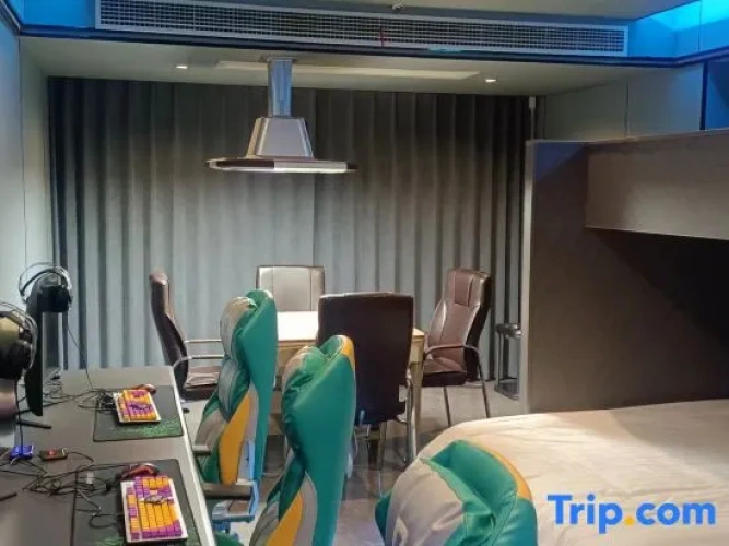 Standard Quintuple room