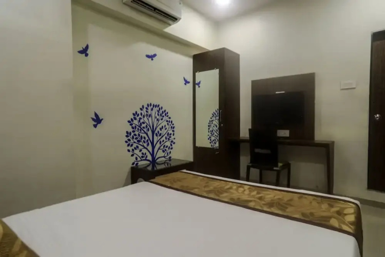 OYO 4186 Hotel Oyster