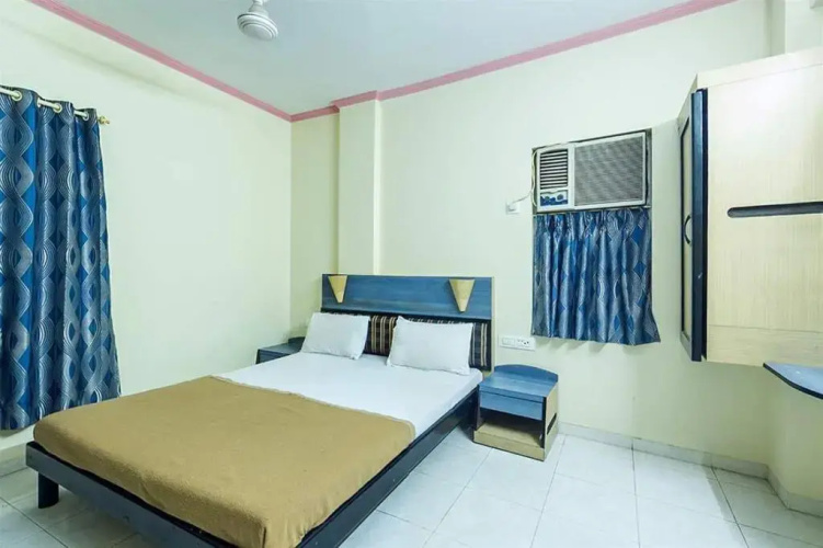 Vaibhav Hotel